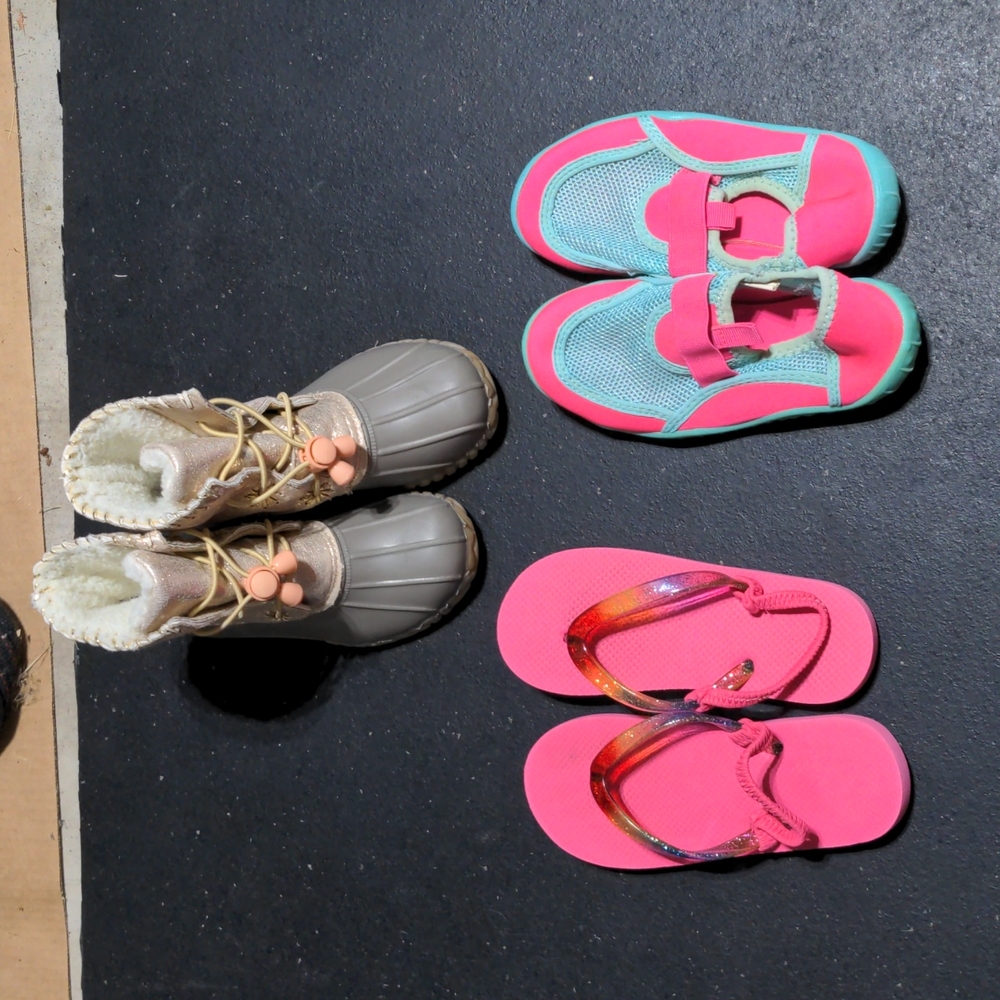 Girls shoes 11-12
